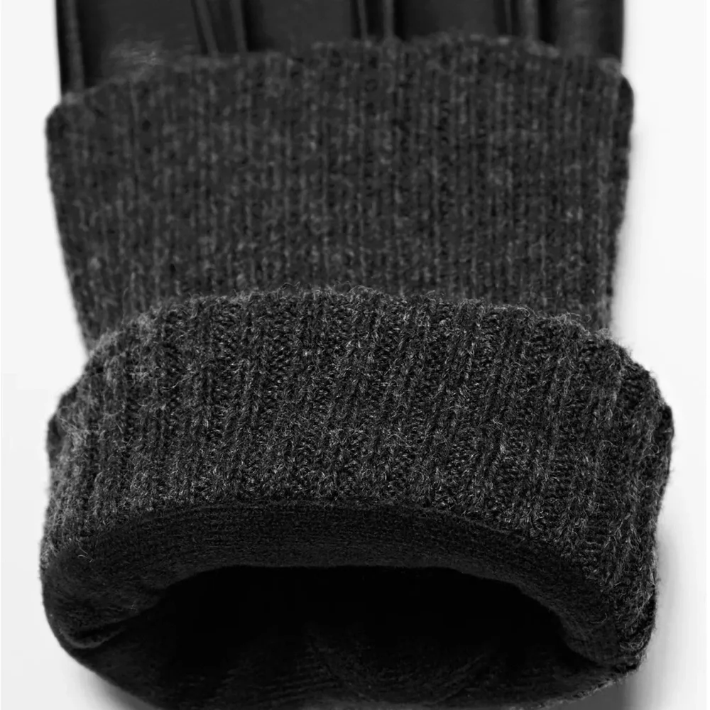 Steve Madden Faux Leather & Charcoal Knit Contrast Gloves